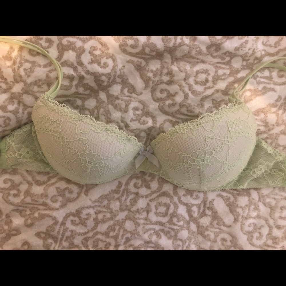 Victoria’s Secret pastel green lace bra